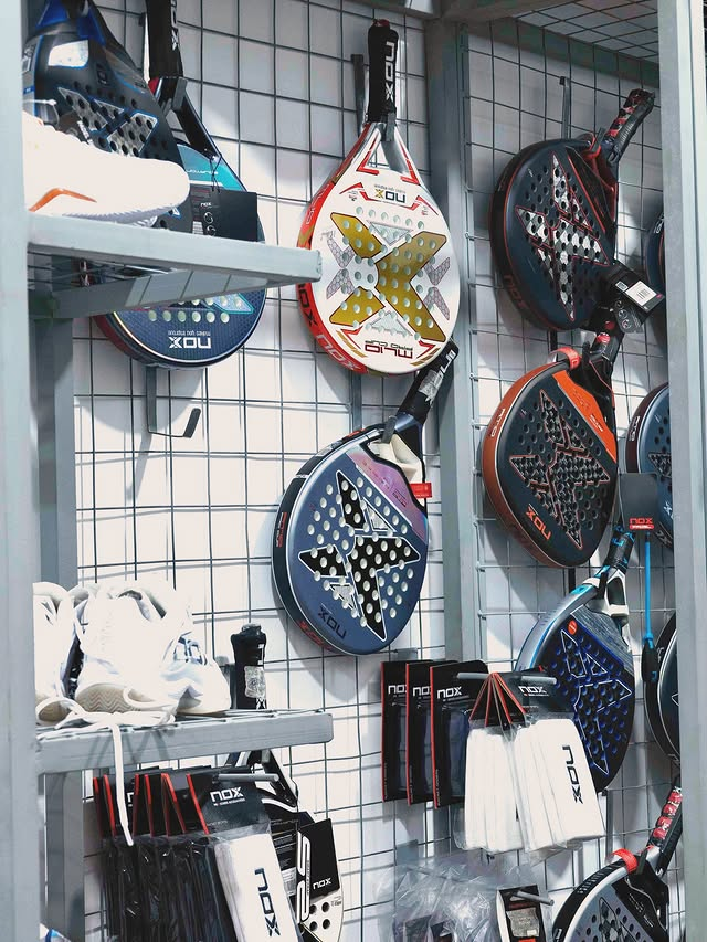 Pro shop raquettes Padelta